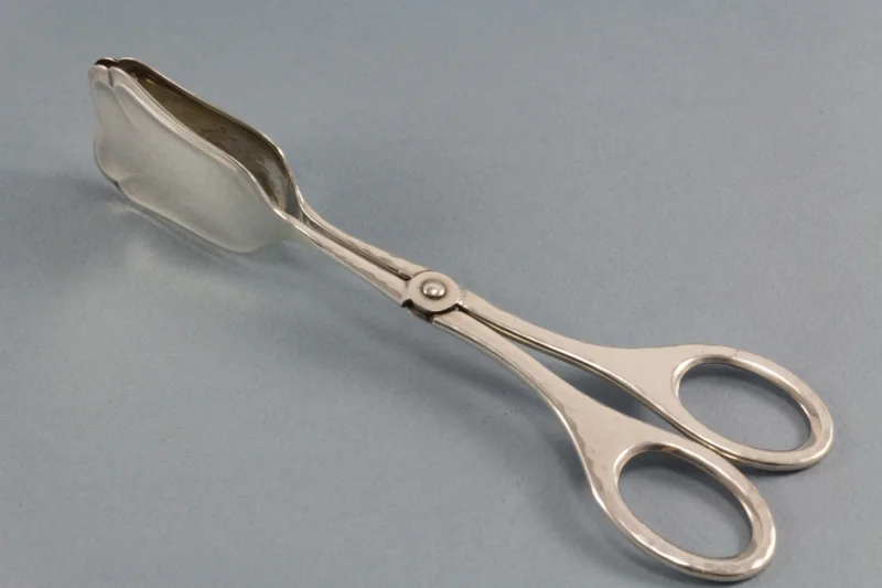 Silver plated cake tongs, pastry pliers