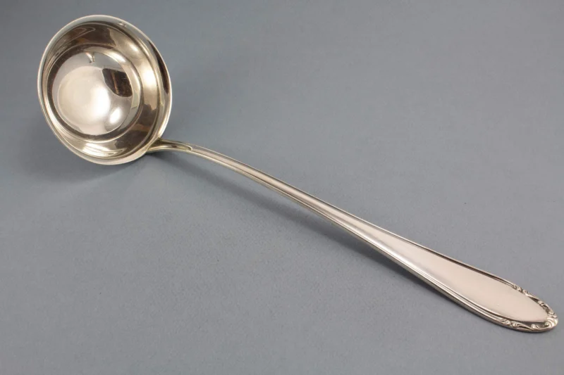 Versilberte Suppenkelle, Kelle von OKA, Jugendstil