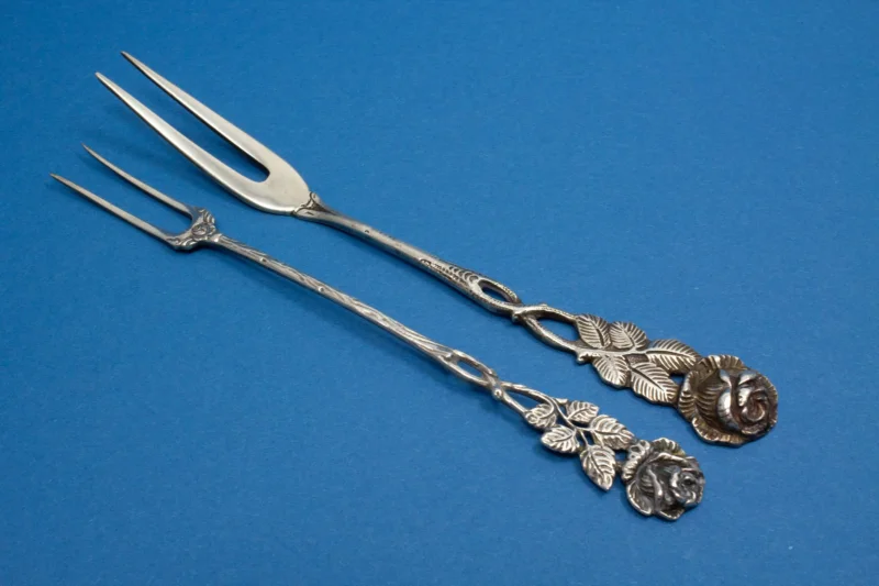 2 große Käsespieße aus Silber, Hildesheimer Rose