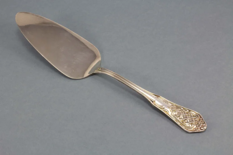 Cake server with rose decoration, silver-plated pastry server